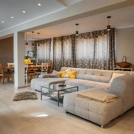 Appartement Spacious And Good Apartment *