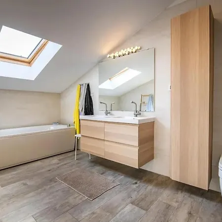 Spacious And Good Apartment